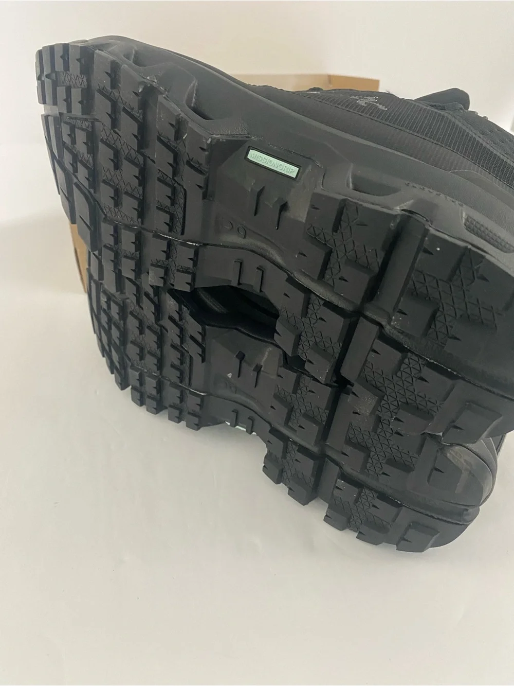 NEW On Running Cloudrock Mid WP Black Waterproof Boots Cloudtec Men's Size 13